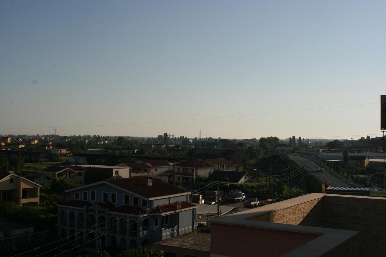 Hotel Siklad Lezha Kültér fotó