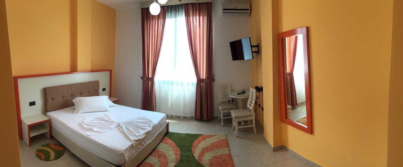 Hotel Siklad Lezha Kültér fotó