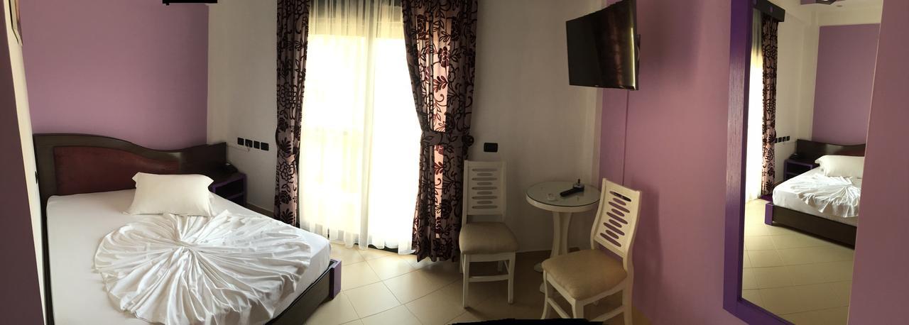 Hotel Siklad Lezha Kültér fotó